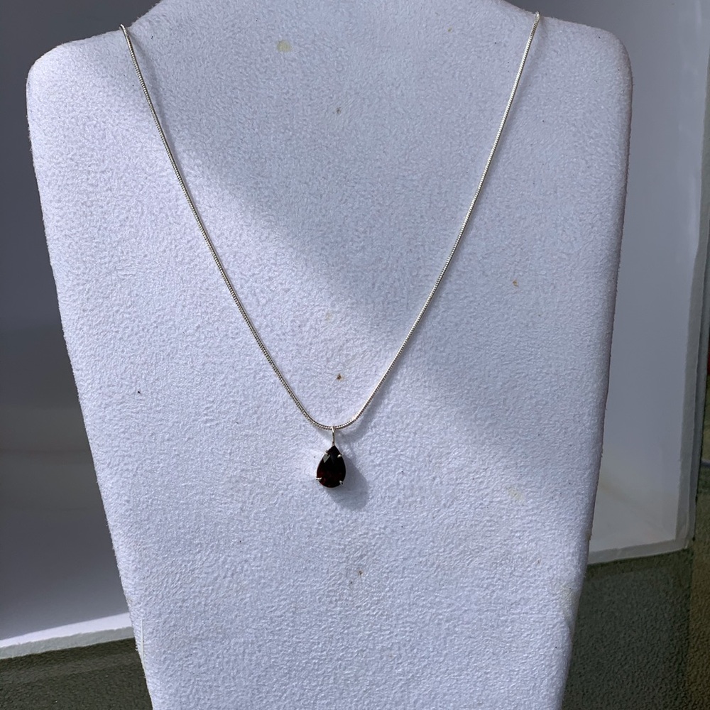 Sterling Silver Garnet Pendent With Chain